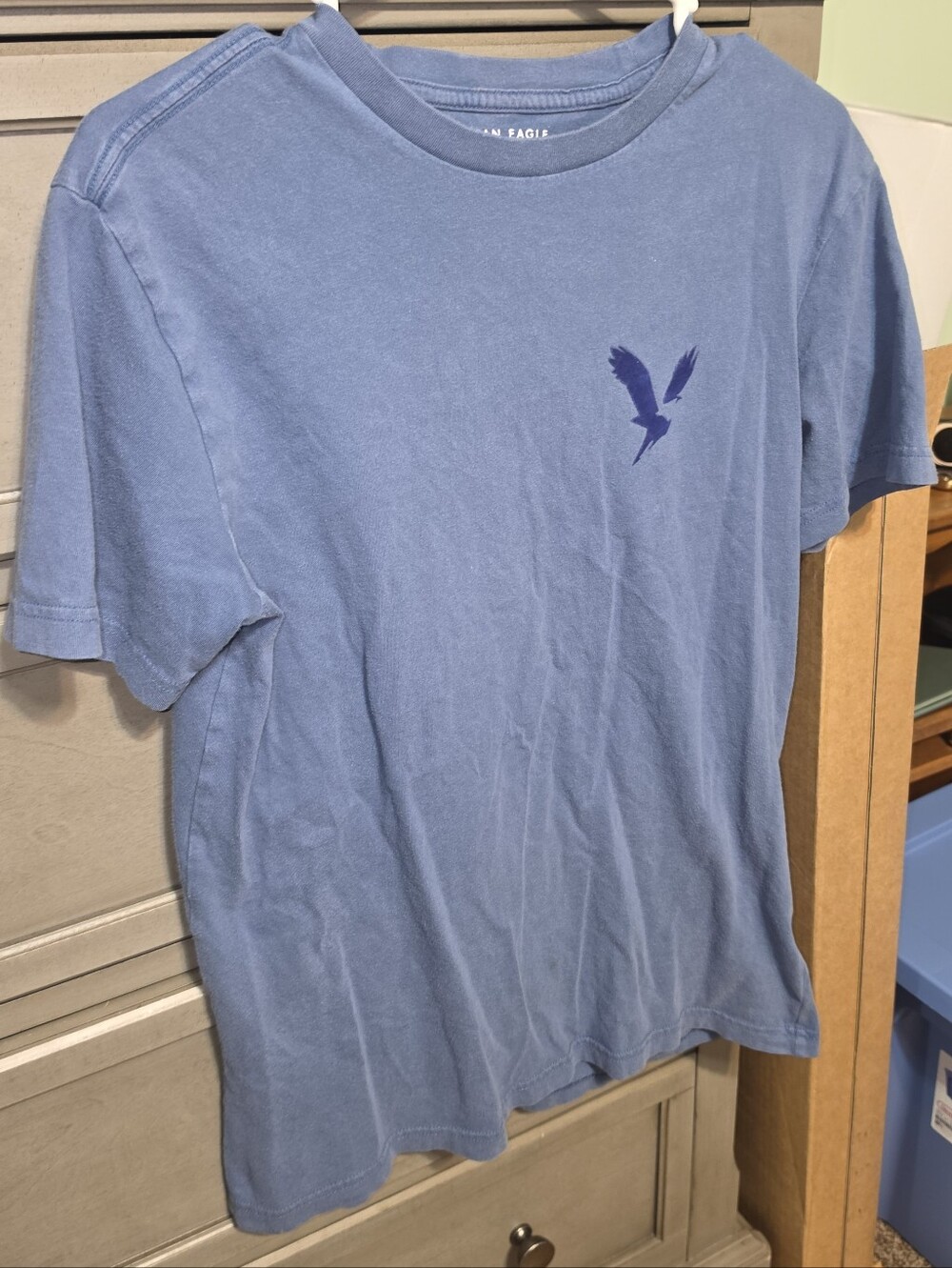 American Eagle Outfitters Men’s Light Blue Crew Tee with Navy Eagle Logo